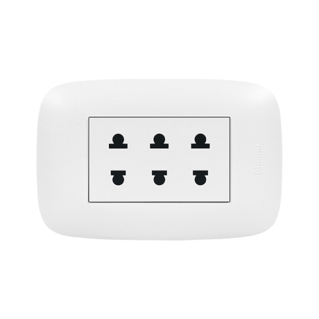 Tomacorriente universal triple 2x16A 250V Domino Sencia