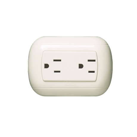 Tomacorriente duplex 2x15A+T 250V 3 módulos de resina marfil ovalado