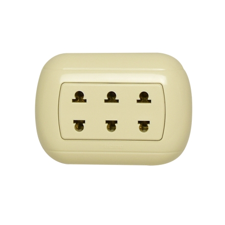 Tomacorriente universal triple 2x10A 250V 3 módulos para adosar Oval